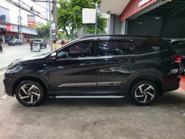 2023 Toyota Rush 1.5 GRS 20K KM Automatic - Image 6