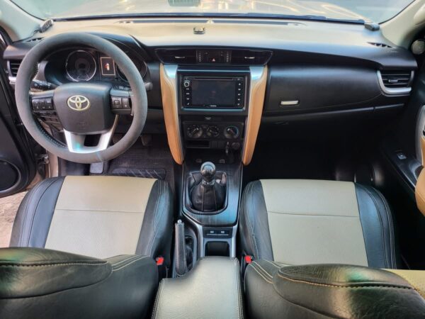 2016 Toyota Fortuner 2.4 G Diesel Manual - Image 10