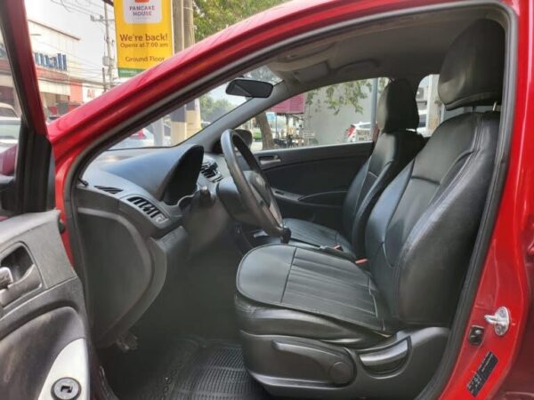 2015 Hyundai Accent 1.4 GL Manual - Image 10