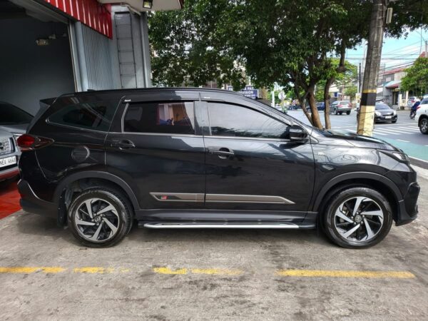 2023 Toyota Rush 1.5 GRS 20K KM Automatic - Image 7