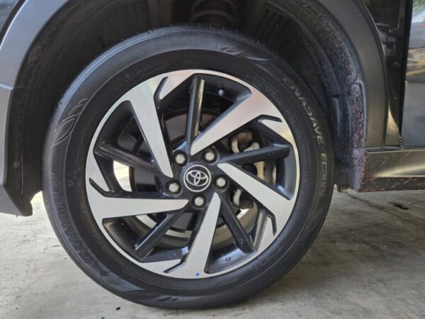 2022 TOYOTA RUSH 1.5 GR-S GAS A/T - Image 13