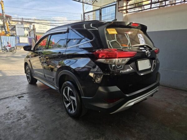 2022 TOYOTA RUSH 1.5 GR-S GAS A/T - Image 9
