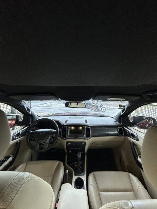 2016 Ford Everest Titanium 4×2 - Image 4