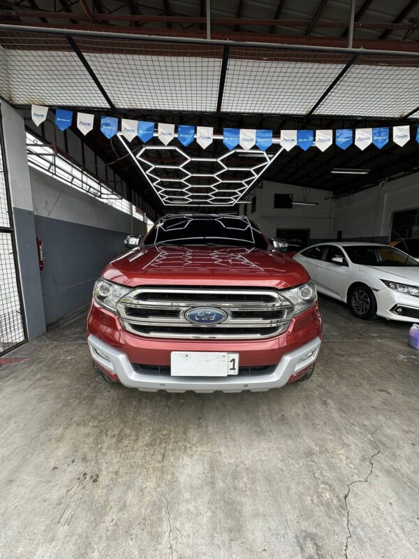 2016 Ford Everest Titanium 4×2 - Image 2