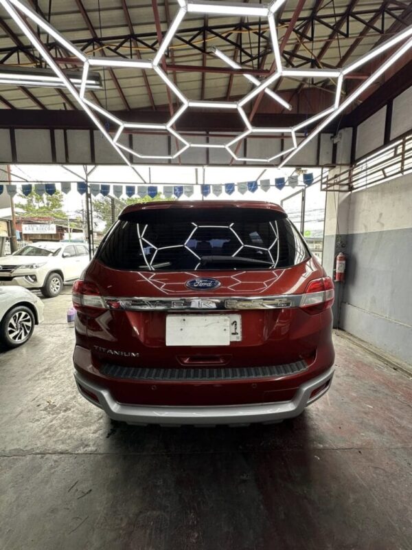 2016 Ford Everest Titanium 4×2 - Image 9