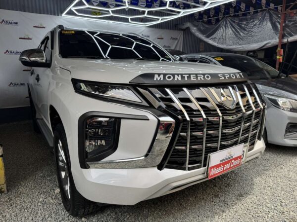 2023 Mistubushi Montero Sport GLX Manual - Image 3