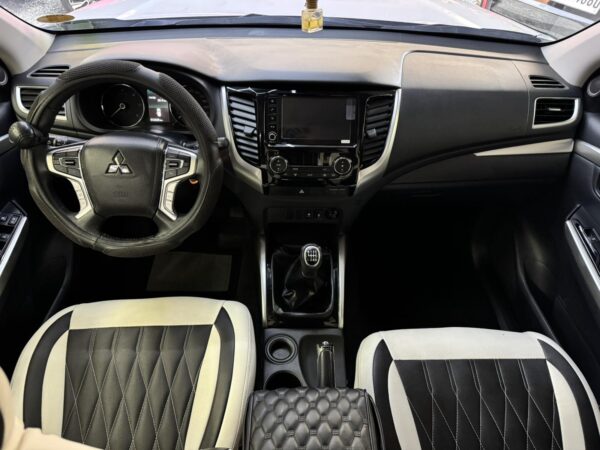 2023 Mistubushi Montero Sport GLX Manual - Image 7