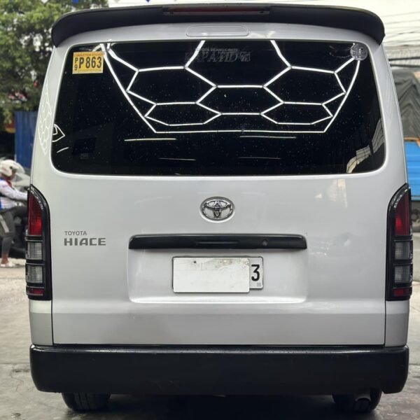 2021 TOYOTA HI ACE COMMUTER 3.0 M/T - Image 9