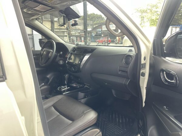 2020 NISSAN TERRA 2.5 VL 4×2 A/T - Image 6