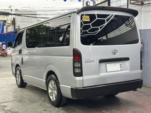 2021 TOYOTA HI ACE COMMUTER 3.0 M/T - Image 8