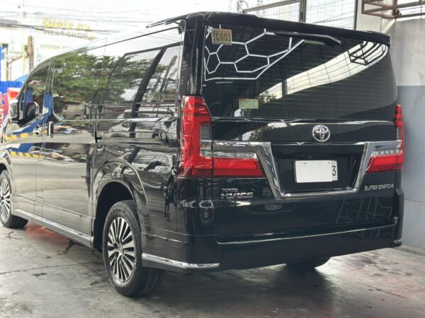 2019 TOYOTA HI ACE SUPER GRANDIA A/T - Image 9