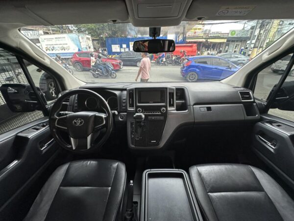2019 TOYOTA HI ACE SUPER GRANDIA A/T - Image 4