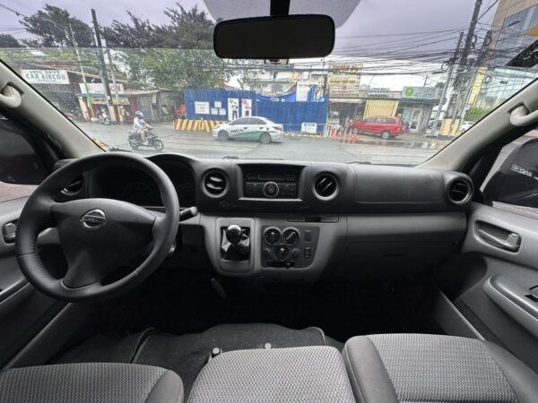 2020 NISSAN NV350 VX M/T - Image 4