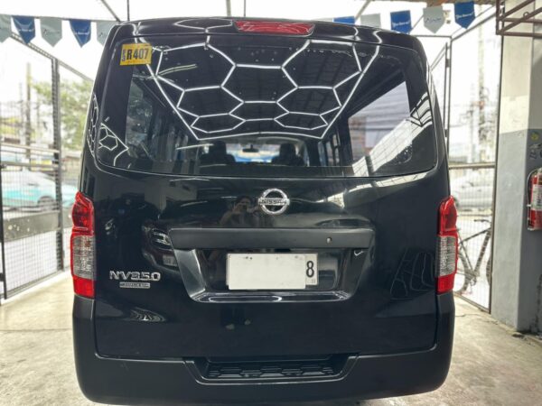 2020 NISSAN NV350 VX M/T - Image 8