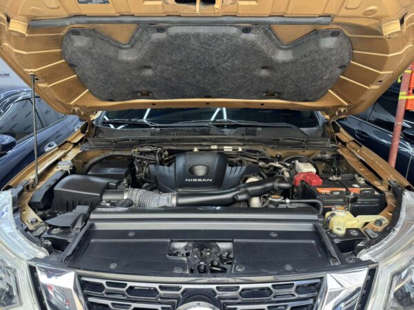 Nissan Terra VL 2.5 2020 Top of the Line Automatic - Image 16