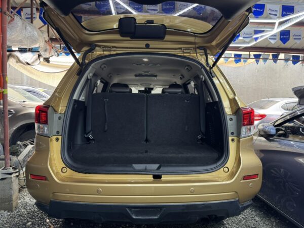 Nissan Terra VL 2.5 2020 Top of the Line Automatic - Image 14