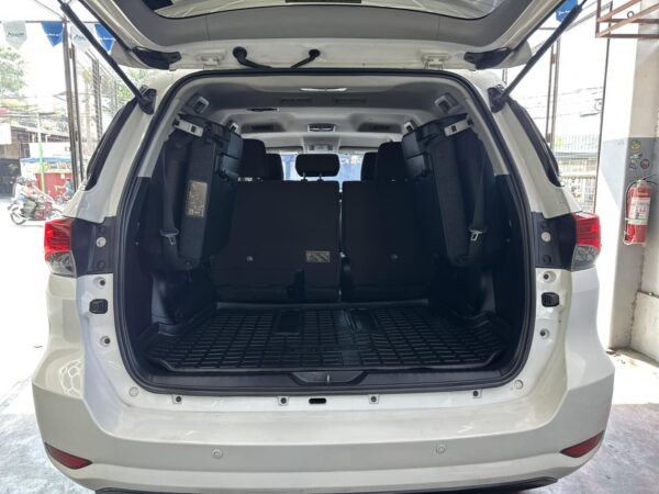 2019 TOYOTA FORTUNER 4×2 G A/T - Image 8