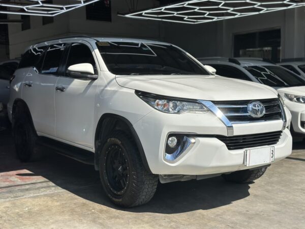 2019 TOYOTA FORTUNER 4×2 G A/T - Image 3