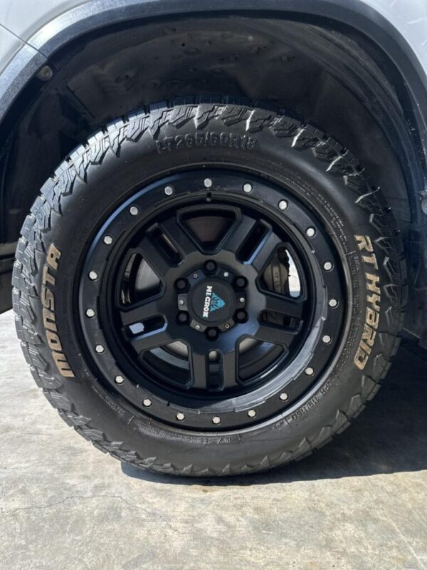 2019 TOYOTA FORTUNER 4×2 G A/T - Image 12