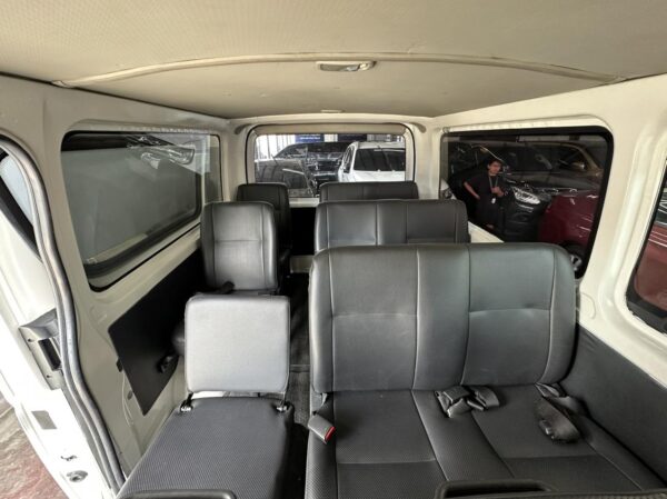2016 TOYOTA HI ACE COMMUTER M/T 2.5 - Image 6