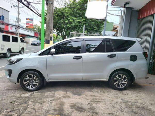 2023 Toyota Innova 2.8 E 6K KM Like Brand New A/T - Image 9