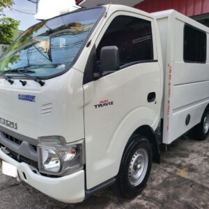 2024 Isuzu Traviz 2.5 Dual Aircon Save 300K From Brand New M/T