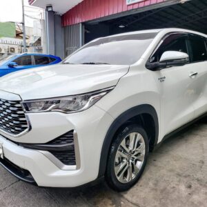 2025 Toyota Innova Zenix 2.0 Q Hybrid 7K KM Casa Maintained Save