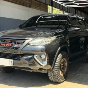 2017 TOYOTA FORTUNER G GAS A/T